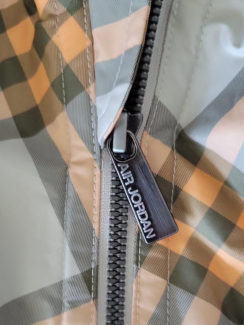 Nike Air Jordan Classic Cut Prowler Plaid Wind Break Jacket Size L